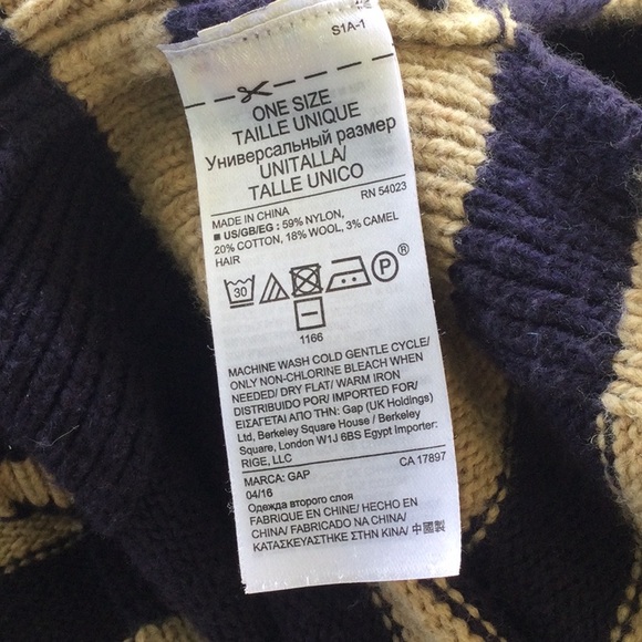 GAP Blue/Beige Poncho, OS EUC - Picture 4 of 4